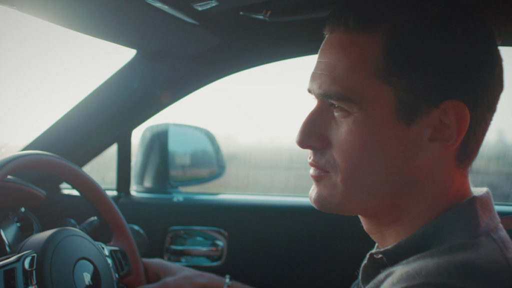 ភាពអស្ចារ្យ: CHARLIE SIEM