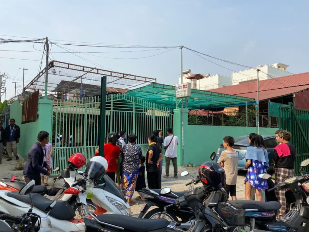 សង្វែកណាស់! បុគ្គលិកផ្ទះសំណាក់ម្នាក់បាត់បង់ជីវិត ក្រោយសង្ស័យត្រូវភ្ញៀវចូលស្នាក់នៅស.ម្លា.ប់ រួចលួចយកម៉ូតូទៅបាត់ បង្កការភ្ញាក់ផ្អើល