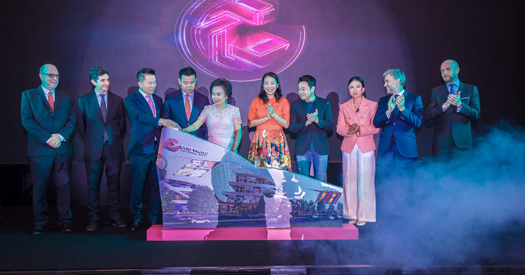 អ្នកជំនួញដែលខ្លាំងត្រូវចាប់ឳកាសនេះអោយបាន!  មជ្ឈមណ្ឌលផ្សារទំនើប ជីប ម៉ុង ២៧១ មេហ្គាម៉ល បានប្រកាសជាផ្លូវការឲ្យដៃគូរពាណិជ្ជកម្ម និង អាជីវករ ចាប់ផ្តើមដាក់ពាក្យកក់ជួលយកទីតាំងពង្រីកអាជីវកម្មរបស់ខ្លួនពីពេលនេះតទៅ!