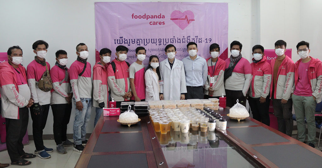 ដើម្បីលើកទឹកចិត្តដល់ក្រុមគ្រូពេទ្យ foodpanda បានផ្តល់ជូនជាអាហារនិងភេសជ្ជៈដល់ពួកគាត់ ដើម្បីរួមគ្នាប្រយុទ្ធប្រឆាំងនិងជម្ងឺកូវីត១៩