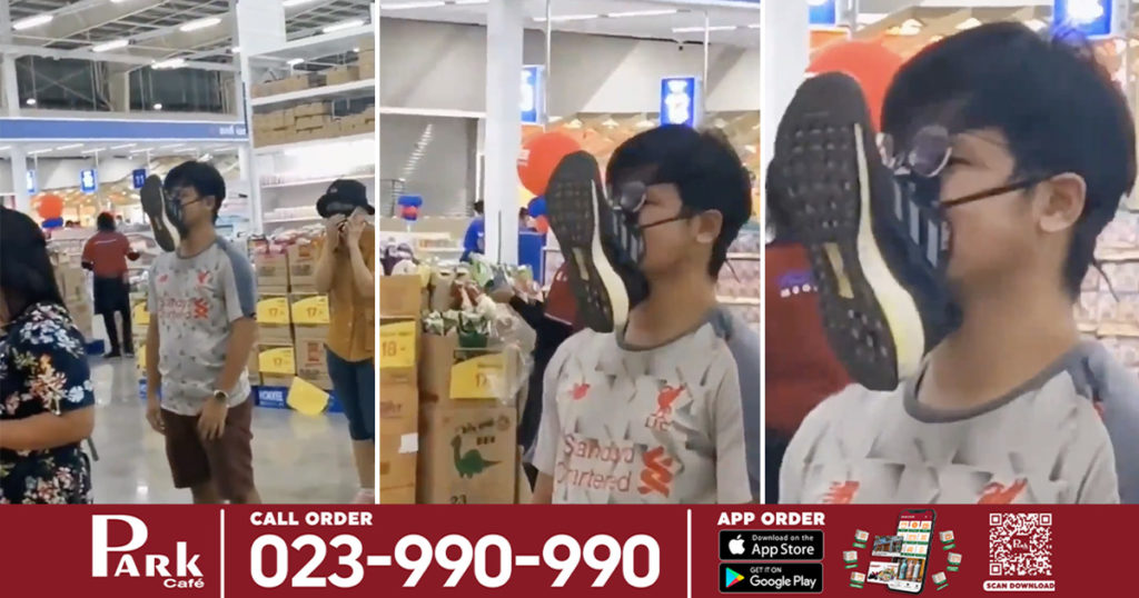 យុវជនម្នាក់ភ្លេចយកម៉ាស់តាមខ្លួន ទាល់ច្រកមានតែដោះស្បែកជើងមកពាក់ជំនួស ទើបគេឲ្យចូលទិញឥវ៉ាន់ក្នុងផ្សារទំនើប (មានវីដេអូ)