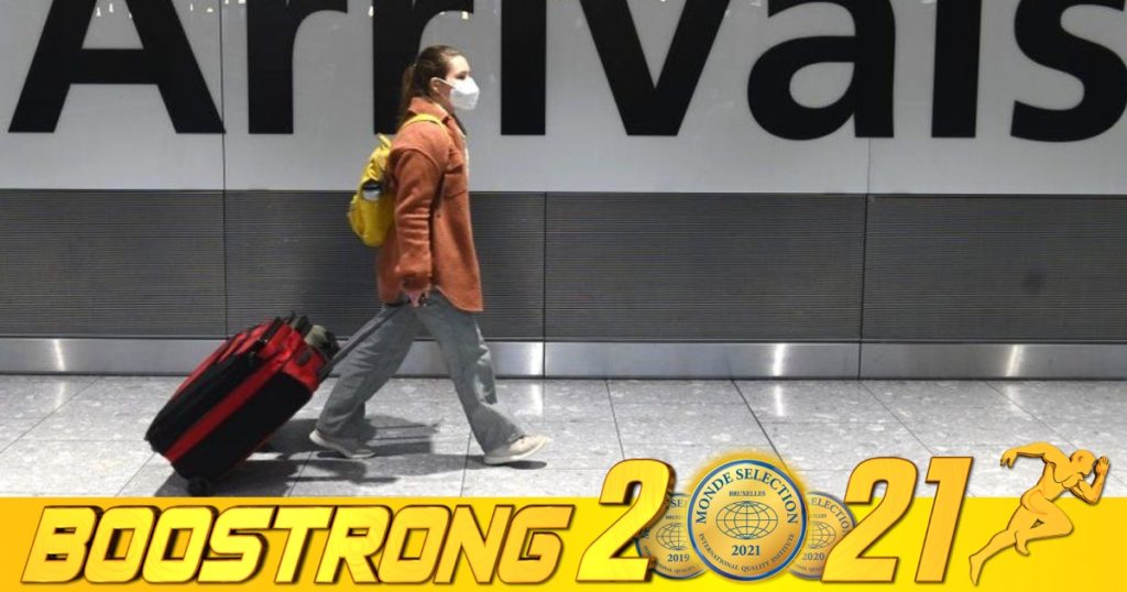 អ្នកធ្វើដំណើរ ២នាក់ ម​កពីអាហ្វ្រិកខាងត្បូង បានតេស្ដវិជ្ជមានជាមួយវ៉ារ្យ៉ង់​ Omicron នៅពេលទៅដល់ទីក្រុងស៊ីដនី