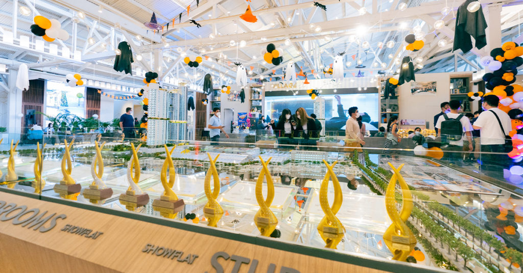 Urban Village និងមជ្ឃមណ្ឌលច្នៃប្រឌិត Factory Phnom Penh ដែលជាសហគមន៍ធំជាងគេនៅកណ្តាលទីក្រុងបានប្រារព្ធពិធី Tuk Tuk Halloween ខណៈបើកដំណើរការយូនីតថ្មីតម្លៃចាប់ពី 15 ដុល្លារ/ថ្ងៃ