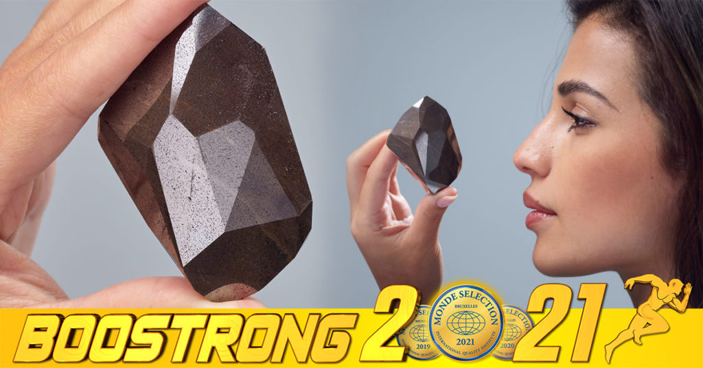 ពេជ្រពណ៌ខ្មៅមកពីក្រៅភពដ៏កម្រទំហំ ៥៥៥ ការ៉ាត់ នឹងត្រូវគេដាក់ដេញថ្លៃក្នុងតម្លៃចាប់ពី ៦.៨ លានដុល្លារ នៅខែក្រោយនេះ