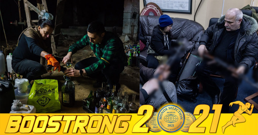 ពលរដ្ឋអ៊ុយក្រែនគ្រប់វ័យទាំងប្រុស ទាំងស្រី ទាំងក្មេង ទាំងចាស់ ស្ម័គ្រចិត្តបានត្រៀមខ្លួនរួចរាល់ ដើម្បីការពារទឹកដីតាមលទ្ធភាពរៀងៗខ្លួន