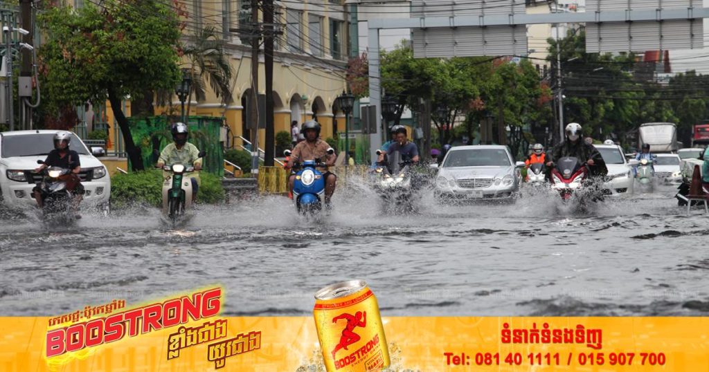 ពលរដ្ឋថៃជាង ៤,០០០នាក់បានធ្វើការជម្លៀសខ្លួនជាបណ្តោះអាសន្នដើម្បីរក្សាសុវត្ថិភាពពីព្យុះទីហ្វូងណូរូ