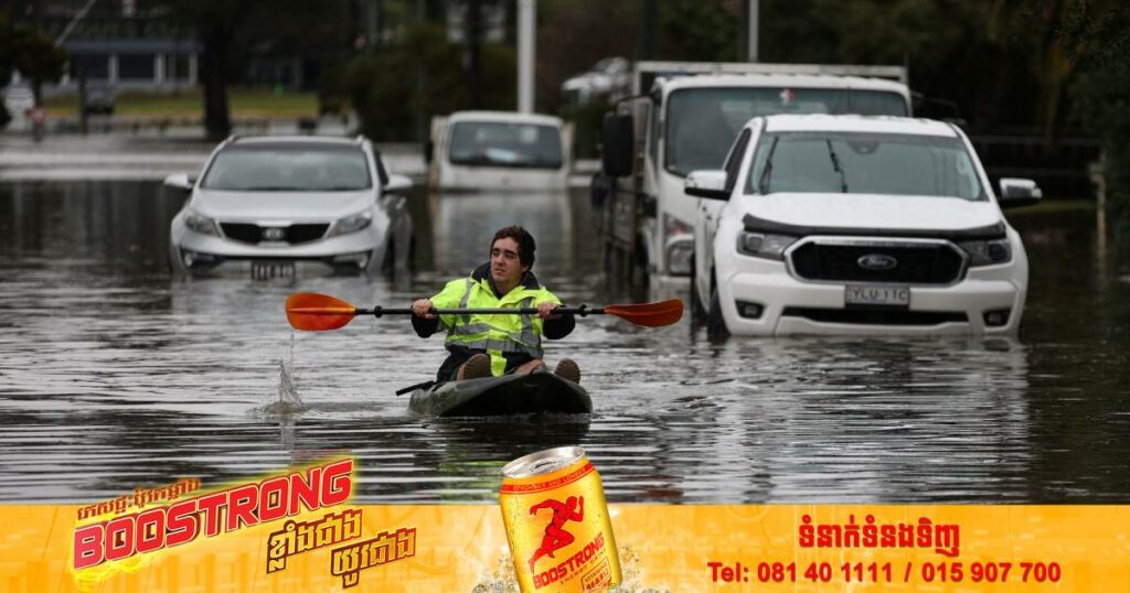 អាជ្ញាធរអូស្រ្តាលីប្រាប់ឲ្យពលរដ្ឋរាប់ពាន់នាក់ត្រូវជម្លៀសខ្លួនចេញពីផ្ទះជាបន្ទាន់ដើម្បីរក្សាសុវត្ថិភាពពីទឹកជំនន់