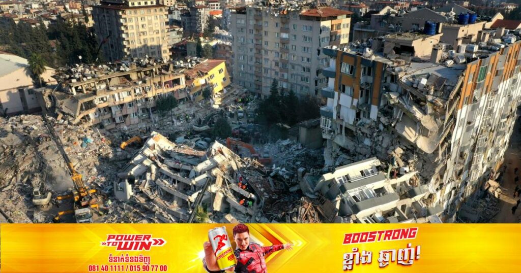 UN ផ្តល់ជំនួយទៅកាន់តួកគីនិងស៊ីរី ១,៤ពាន់លានដុល្លារ ខណៈតួលេខអ្នកបាត់បង់ជីវិតដោយគ្រោះរញ្ជួយដីបន្តកើនឡើងជាង ៤៣,០០០នាក់