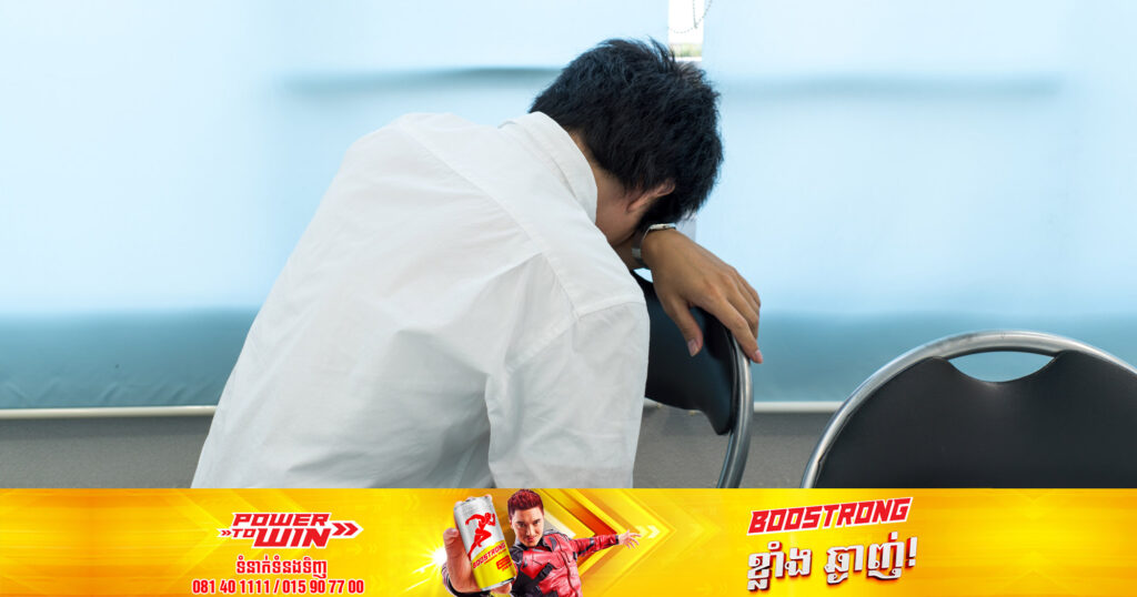 អាជ្ញាធរជប៉ុនពិន័យមន្ត្រីម្នាក់ជាង ១ម៉ឺនដុល្លារ ក្រោយចេញទៅជក់បារីក្នុងម៉ោងការងារហើយគិតជារយៈពេលសរុបគឺគាត់បានលួចម៉ោងការងារ ៣៥៥ម៉ោង និង ១៩នាទី