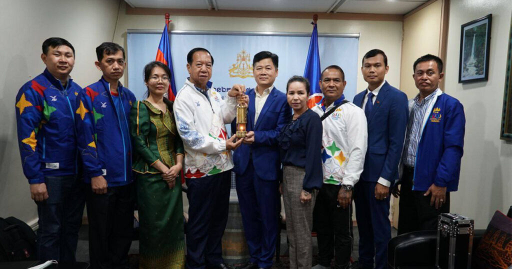 ប្រតិភូដង្ហែភ្លើងគប់កីឡាកម្ពុជា បានចាកចេញពីប្រទេសវៀតណាមកាលពីយប់មិញ និងបន្តមកដល់ប្រទេសហ្វីលីពីន នាព្រឹកថ្ងៃទី២៥ ខែមីនានេះ