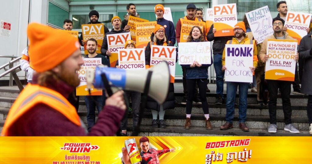 អង់គ្លេសបានខាតបង់សេដ្ឋកិច្ចស្មើនឹងប្រាក់ចំណូលនៃថ្ងៃធ្វើការងារជិត ៤លានថ្ងៃ ដោយសារបាតុកម្មជាងមួយឆ្នាំមកនេះ