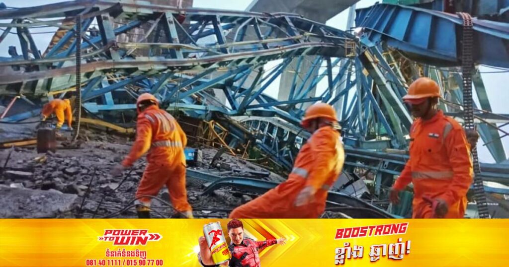 ពលរដ្ឋឥណ្ឌា ១៧នាក់បានបាត់បង់ជីវិតនៅក្នុងហេតុការណ៍ក្រឡាប់រថយន្តស្ទូចក្នុងការដ្ឋានសំណង់មួយកន្លែង