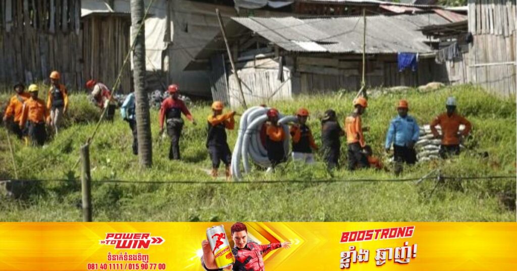 គ្រោះរាំងស្ងួតនៅតំបន់ខាងកើតឥណ្ឌូនេស៊ីបានបណ្តាលឲ្យពលរដ្ឋ ៦នាក់បាត់បង់ជីវិត និងជាង ៧ពាន់នាក់កំពុងរស់នៅដោយគ្មានទឹកប្រើប្រាស់គ្រប់គ្រាន់