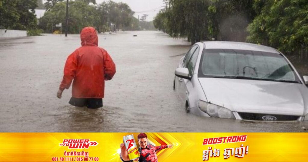 ភ្លៀងធ្លាក់មួយមេធំបានបណ្តាលឲ្យពលរដ្ឋឈីលី ២នាក់បាត់បង់ជីវិត​ ខណៈជាច្រើនម៉ឺននាក់ផ្សេងទៀតត្រូវជម្លៀសខ្លួនជាបន្ទាន់