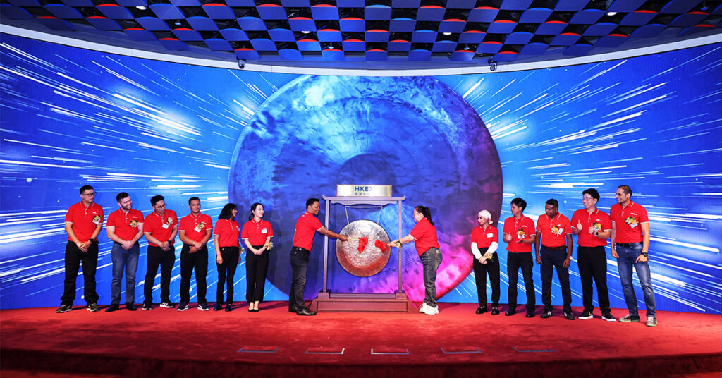 J&T Express makes HKEX debut, a milestone in its journey towards becoming a global logistics leader