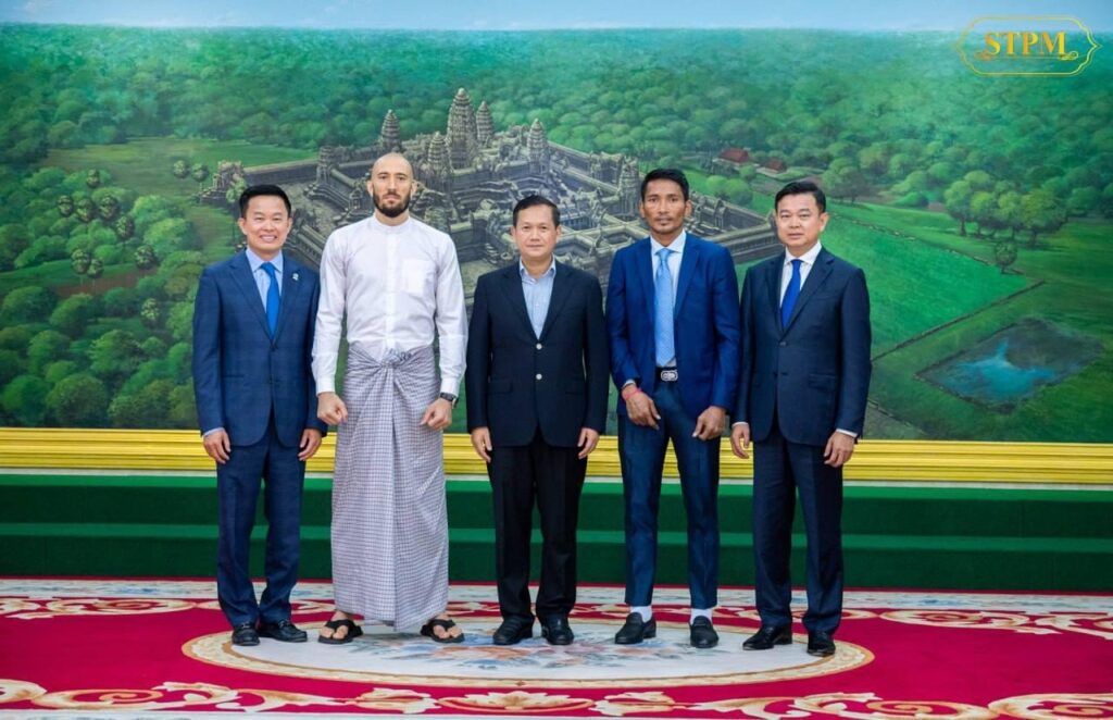 ថ្នាក់ដឹកនាំកំពូល ខ្មែរ ប៊ែវើរីជីស, ព្រំ សំណាង, ដាវ លឺដុឌ និងស្ថានីយទូរទស្សន៍ ថោន ចូលជួប សម្តេចធិបតី ហ៊ុន ម៉ាណែត ដើម្បីសម្តែងការគួរសម