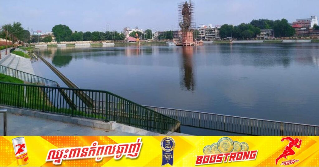 ក្មេងសិស្សសាលា ១២នាក់និងគ្រូបង្រៀន ២នាក់បានបាត់បង់ជីវិតក្នុងហេតុការណ៍លិចទូកមួយគ្រឿងនៅប្រទេសឥណ្ឌា