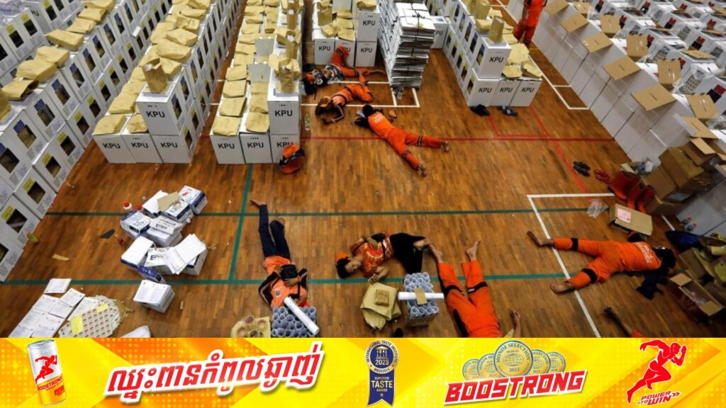 បុគ្គលិកធ្វើការងារបោះឆ្នោតនៅឥណ្ឌូនេស៊ី ១១៤នាក់បានបាត់បង់ជីវិត និងជាង ១៥,០០០នាក់ធ្លាក់ខ្លួនឈឺក្រោយព្យាយាមធ្វើការងារជាច្រើនម៉ោងជាប់គ្នាដោយគ្មានពេលសម្រាក