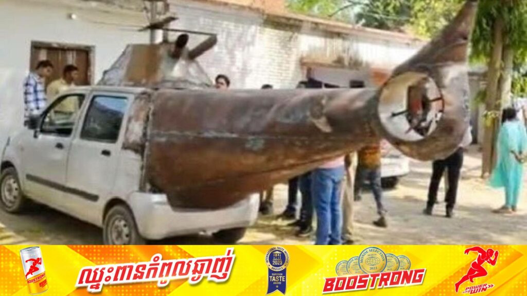 បុរសជនជាតិឥណ្ឌា ២នាក់បងប្អូនបែកគំនិតកែច្នៃរថយន្តមួយគ្រឿងឱ្យក្លាយជាយន្តហោះ