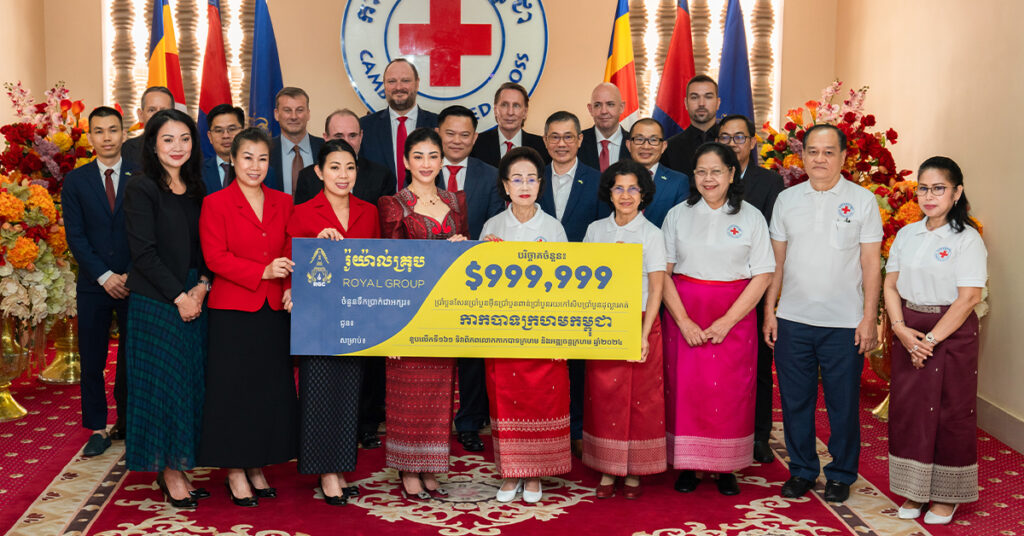 លោកជំទាវ ម៉ៅ ចំណាន បរិច្ចាគទឹកប្រាក់ចំនួន ៩៩៩.៩៩៩ ដុល្លារអាមេរិក ដល់កាកបាទក្រហមកម្ពុជា