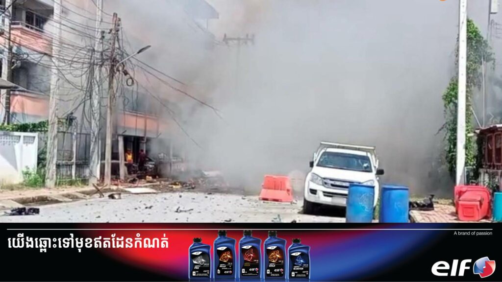 មនុស្សម្នាក់បានបាត់បង់ជីវិងនិង១៨នាក់បានរងរបួសក្នុងហេតុការណ៍ផ្ទុះរថយន្តមួយគ្រឿងនៅប្រទេសថៃ