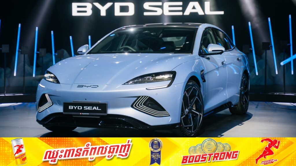 ក្រុមហ៊ុន BYD របស់ចិន​​ បោះទុនជិត ៥០០លានដុល្លារ បើករោងចក្រផលិតរថយន្តអគ្គិសនីក្នុងប្រទេសថៃ និងជារោងចក្រទីមួយនៅតំបន់អាស៊ីអាគ្នេយ៍