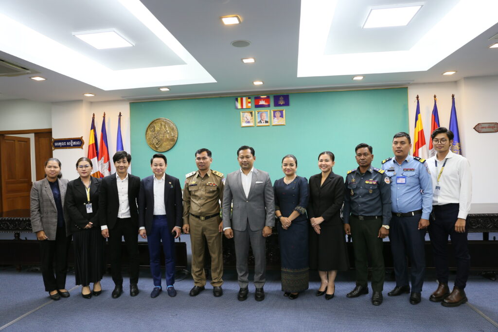 ក្រសួងទេសចរណ៍ សាលារាជធានីភ្នំពេញ និងក្រុមហ៊ុន ជីប ម៉ុង ជួបពិភាក្សាពីការត្រៀមរៀបចំព្រឹត្តិការណ៍ Gumball 3000