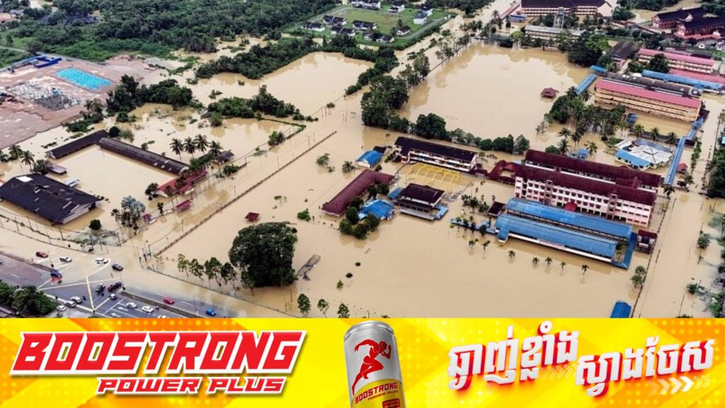 ម៉ាឡេស៊ីទាញសញ្ញាព្រមានពីគ្រោះថ្នាក់នៃទឹកជំនន់ដ៏ធ្ងន់ធ្ងរមួយ ខណៈមនុស្សជាង ៦ម៉ឺននាក់បានធ្វើការជម្លៀសខ្លួនជាបន្ទាន់