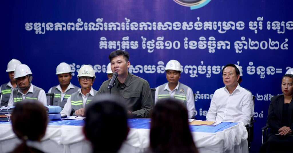 អបអរសាទរ! អ្នកឧកញ៉ា ឡេង ណាវ៉ាត្រា បង្ហាញថា គិតត្រឹមថ្ងៃទី 10 ខែវិច្ឆិកា ឆ្នាំ 2024 នេះ គឺបានដោះស្រាយនិងសាងសង់បញ្ចប់បានចំនួន 2006 ផ្ទះ ចំណែក ផ្ទះដែលនៅនិងបញ្ចប់បន្តបន្ទាប់