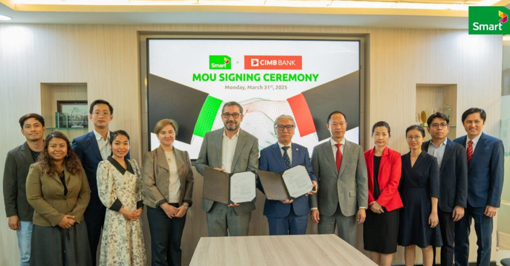 ក្រុមហ៊ុន Smart Axiata ចុះអនុស្សារណៈជាមួយធនាគារ ស៊ីអាយអិមប៊ី កម្ពុជា និងទទួលហិរញ្ញប្បទាន 50 លានដុល្លារអាមេរិក សម្រាប់ជំរុញវិសាលភាពសេវាទូរសព្ទ និងត្រៀមខ្លួនសម្រាប់ប្រព័ន្ធ 5G