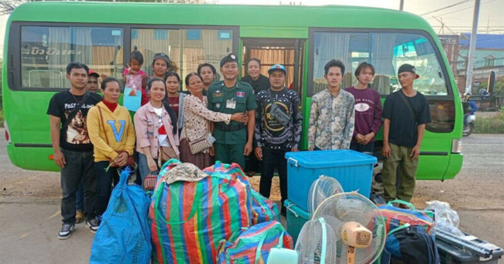 កងកម្លាំងនគរបាលខេត្តបន្ទាយមានជ័យ ប្រើរថយន្ត ៦គ្រឿង ដឹកពលរដ្ឋខ្មែរ ៨៥នាក់ វិលត្រឡប់ពីថៃ ទៅកាន់ស្រុកកំណើត