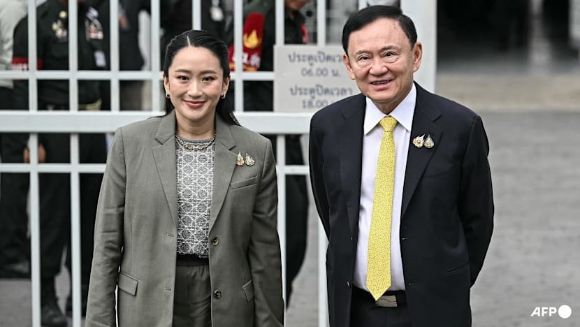 តុលាការ​កំពូល​ថៃ​សម្រេចផ្តន្ទាទោសឱ្យ លោក ថាក់ស៊ីន ស៊ីណាវ៉ាត្រា ជាប់ពន្ធនាគាររយៈពេល ១ឆ្នាំ