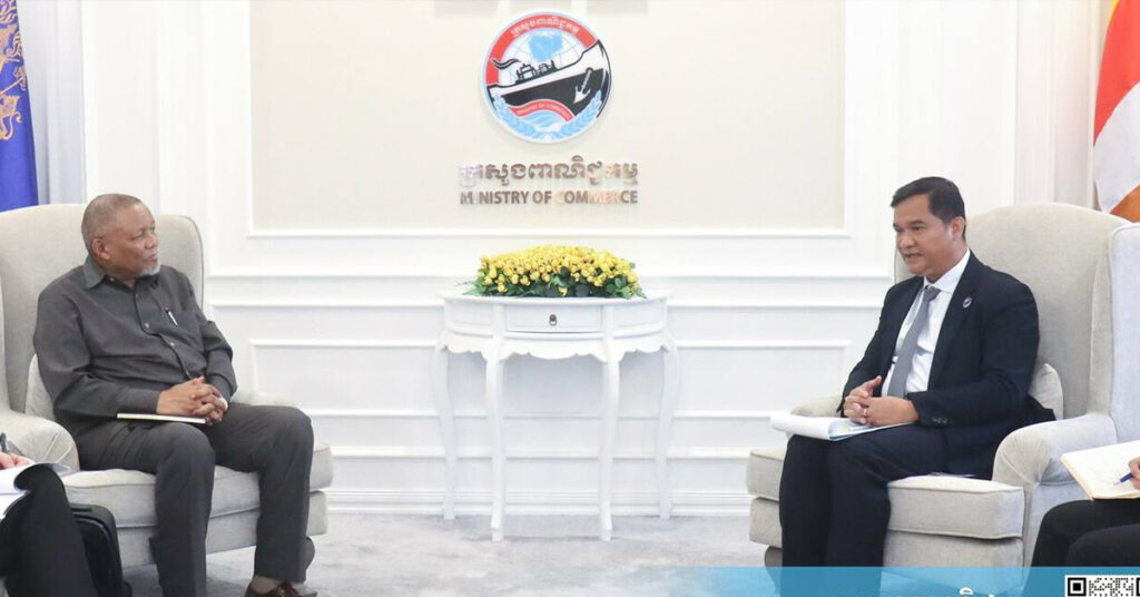 អាហ្រ្វិកខាងត្បូង ស្នើឱ្យបង្កើតអនុស្សរណៈនៃការយោគយល់គ្នា ដើម្បីបង្កើនការដោះដូរទំនិញសក្តានុពលទៅវិញទៅមក ជាមួយកម្ពុជា នាពេលខាងមុខ