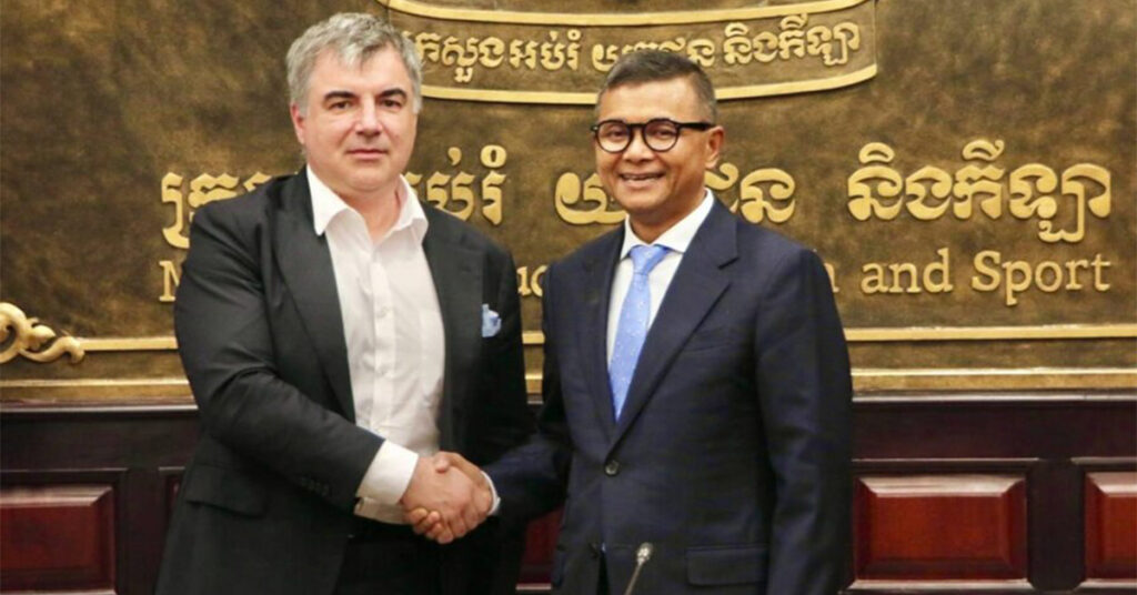 ម្ចាស់ពានរង្វាន់ណូបែលរូបវិទ្យាសិង្ហបុរី បង្ហាញចេតនាធ្វើកិច្ចសហប្រតិបត្តិការក្នុងវិស័យអប់រំជាមួយកម្ពុជា