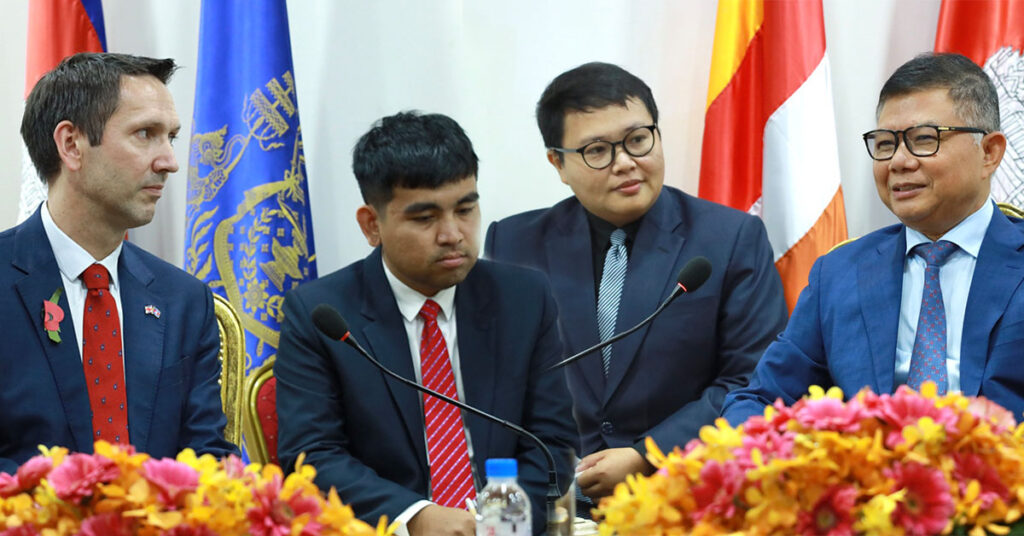 កម្ពុជា-អង់គ្លេស ពិភាក្សាការពង្រឹងសហប្រតិបត្តិការប្រយុទ្ធប្រឆាំងការឆ-បោកតាមប្រព័ន្ធបច្ចេកវិទ្យា