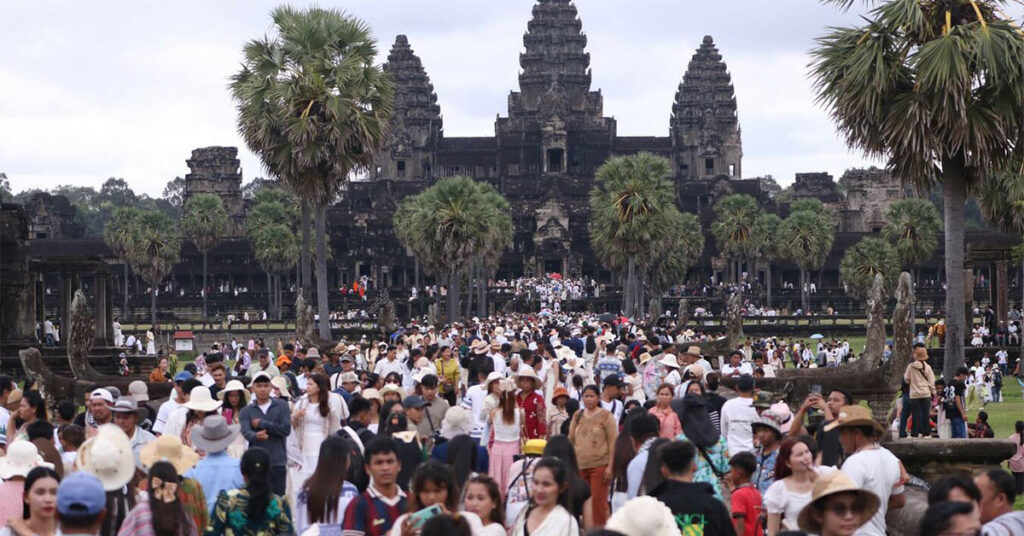 រយៈពេល ៣ថ្ងៃ នៃពិធីបុណ្យអុំទូក ខេត្តសៀមរាប ទទួលបានភ្ញៀវទេសចរប្រមាណ ៣៦ម៉ឺននាក់