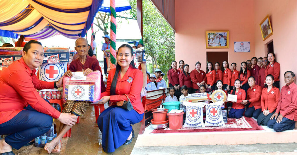 សាខាកាកបាទក្រហមកម្ពុជាខេត្តសៀមរាប ប្រគល់ផ្ទះមនុស្សធម៌ទី៩៧ ជូនគ្រួសារប្រជាពលរដ្ឋក្រីក្រ ក្នុងស្រុកស្វាយលើ