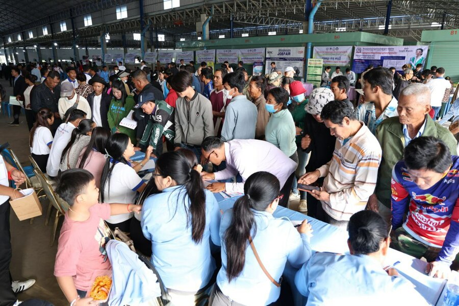 ការសម្ភាសការងារសម្រាប់អតីតពលករ