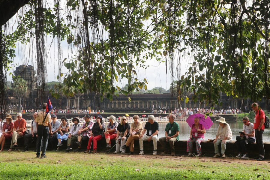 ប្រាសាទនៅតំបន់អង្គរ