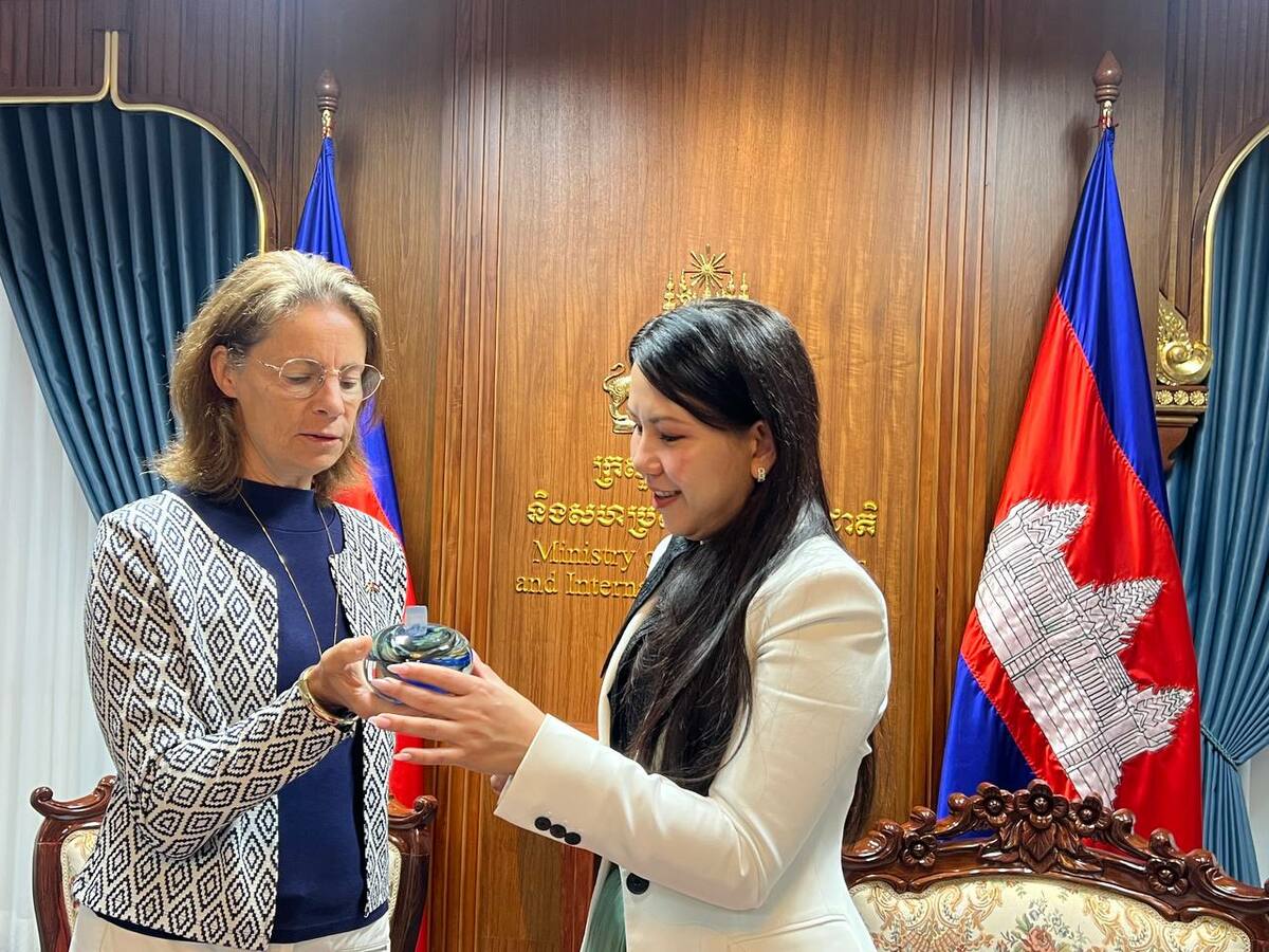 កិច្ចប្រជុំកម្ពុជា-ស៊ុយអែត