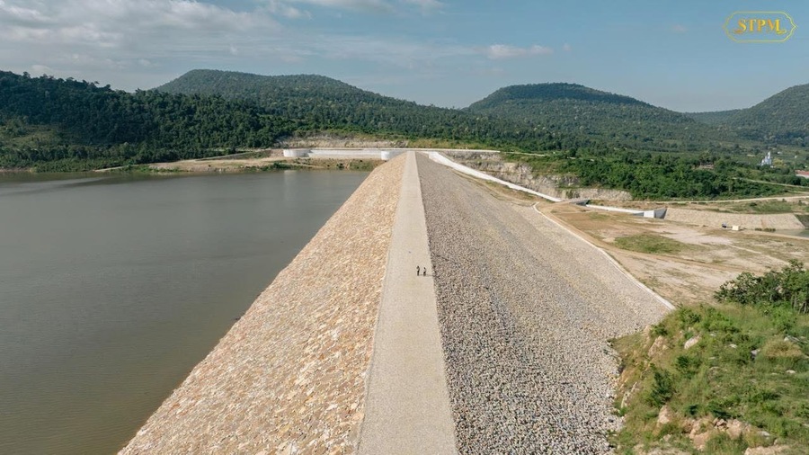 ការអភិវឌ្ឍធារាសាស្ត្រ