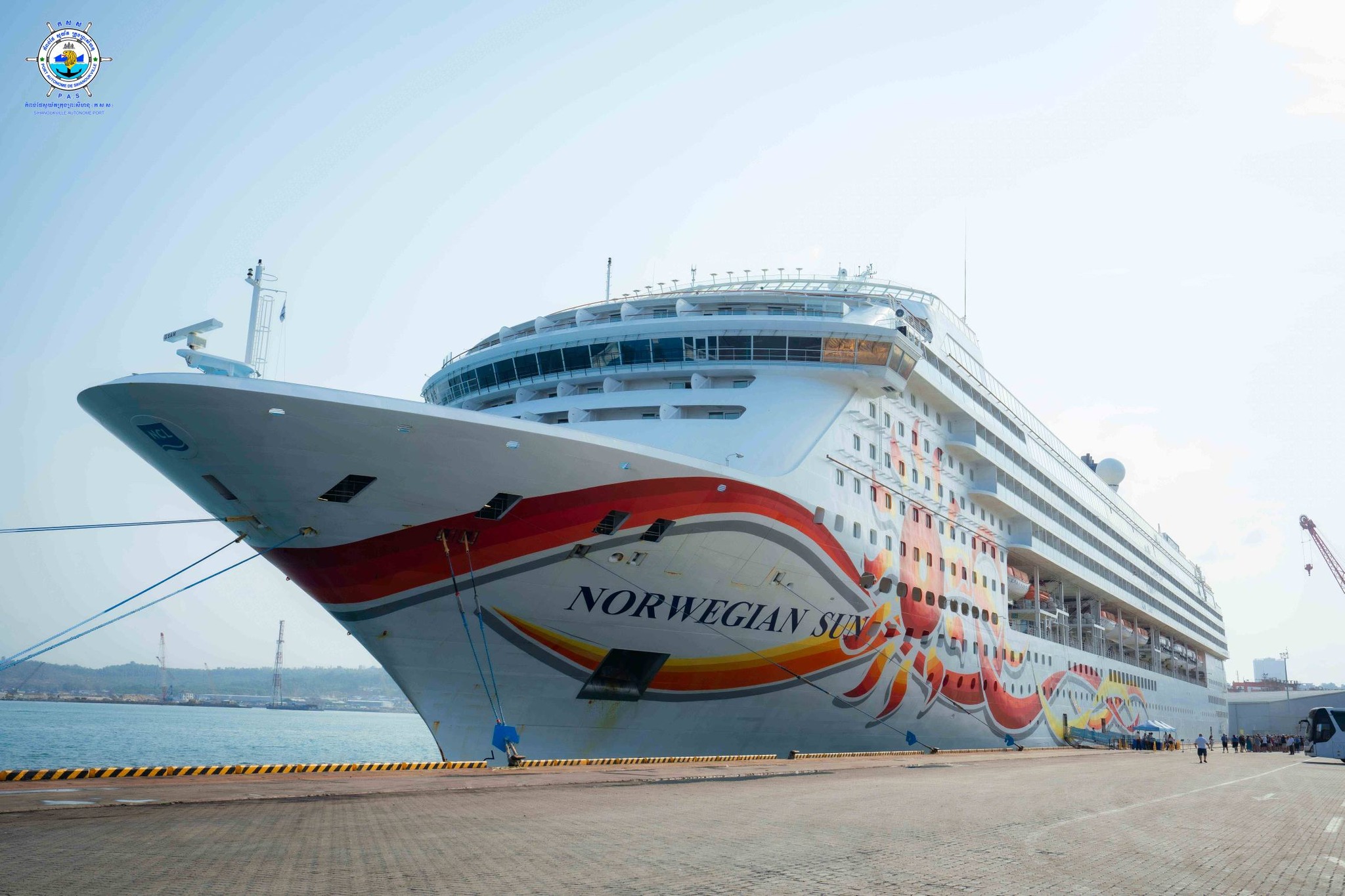 This image has an empty alt attribute; its file name is 13-18.jpg