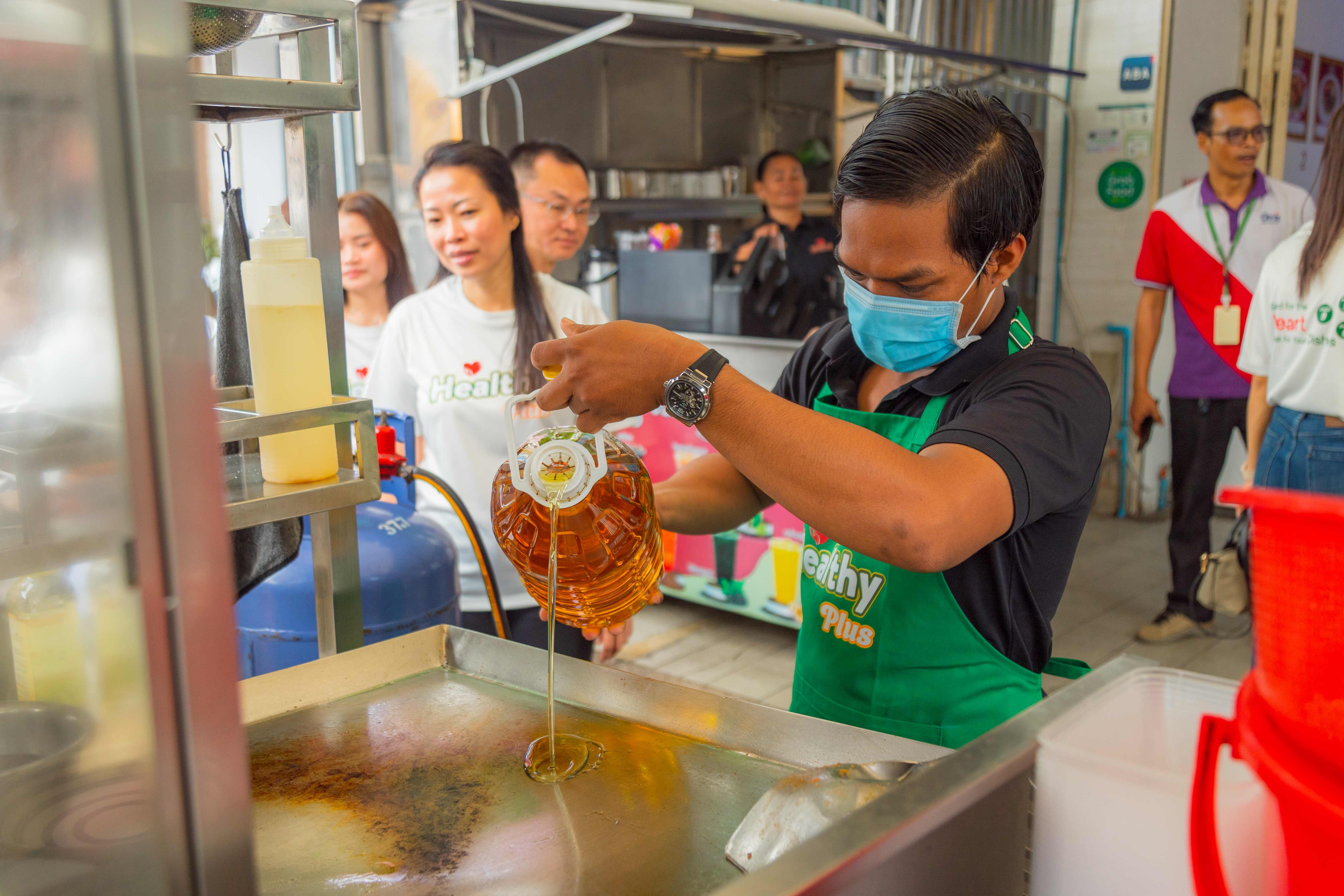 This image has an empty alt attribute; its file name is 32-1-1.jpg