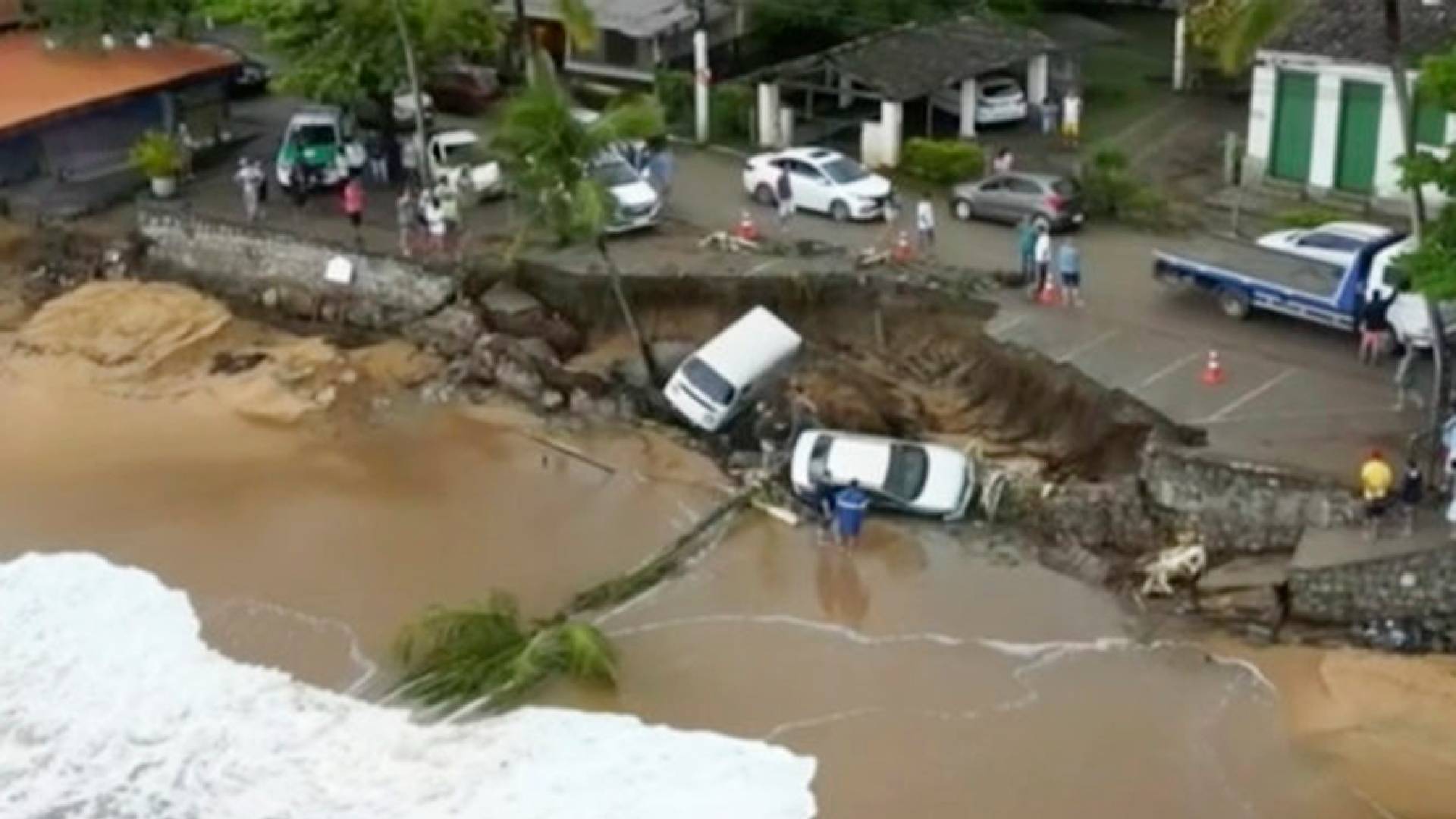 ទឹកជំនន់នៅប្រេស៊ីល បណ្តាលឱ្យមនុស្ស ២៣នាក់បាត់បង់ជីវិត និង ៤៥នាក់កំពុងបាត់ខ្លួន