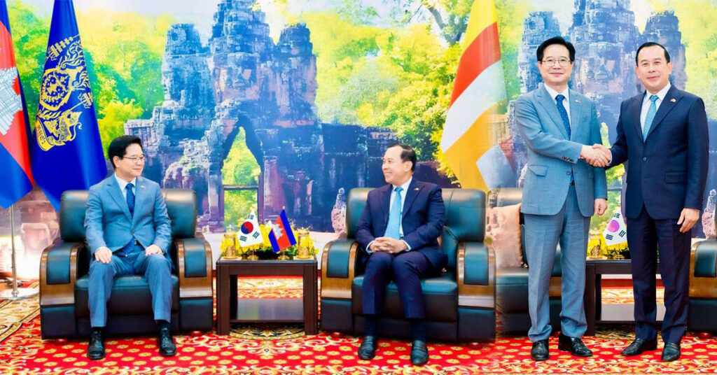 កម្ពុជា-កូរ៉េ សហការរួមគ្នាជំរុញលើវិស័យទេសចរណ៍ ដើម្បីបង្កើនលំហូរទេសចររួមគ្នា