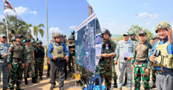 ក្រុមអ្នកសង្កេតការណ៍អាស៊ាន (AOT) ចុះសង្កេតការណ៍ ផ្ទៀងផ្ទាត់ និងរាយការណ៍អំពីស្ថានភាពព្រំដែននៅតំបន់ច្រកអូរស្មាច់ ក្រុងសំរោង ខេត្តឧត្តរមានជ័យ