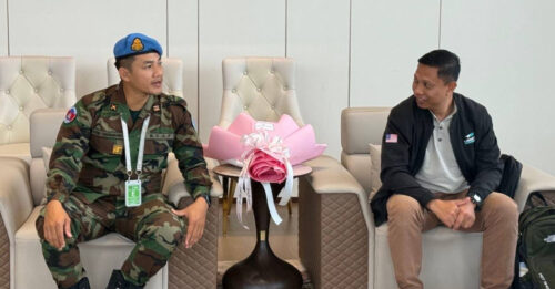 នាយទាហានបន្តវេន ២រូប របស់ប្រទេសម៉ាឡេស៊ី ចូលរួមជាមួយក្រុមអ្នកសង្កេតការណ៍អាស៊ាន (AOT) ប្រចាំព្រះរាជាណាចក្រកម្ពុជា