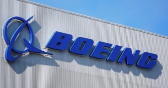 ក្រុមហ៊ុន Boeing ចុះកិច្ចព្រមព្រៀងផ្គត់ផ្គង់គ្រាបបែបឆ្លាតវ័យ ៥,០០០គ្រាប់ មានតម្លៃសរុបជិត ៣០០លានដុល្លារឱ្យទៅប្រទេសអ៊ីស្រាអែល