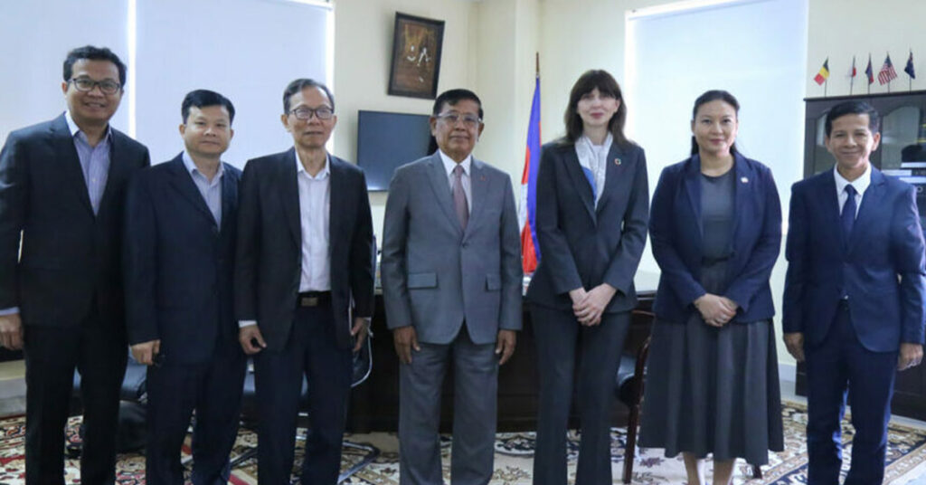 អ្នកសម្របសម្រួលអង្គការសហប្រជាជាតិប្រចាំកម្ពុជា កោតសរសើរចំពោះកម្ពុជា ថាជាប្រទេសឈានមុខមួយ ប្រកបដោយការច្នៃប្រឌិត និងធ្វើឱ្យមានវឌ្ឍនភាព ក្នុងការឆ្លើយតបនឹងមេរោគអេដស៍