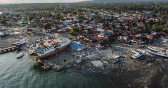 ឥណ្ឌូណេស៊ី រងការវាយប្រហារដោយគ្រោះរញ្ជួយដីកម្រិត ៧,៤រ៉ិចទ័រ បណ្តាលឱ្យមានមនុស្សម្នាក់បាត់បត់ជីវិត